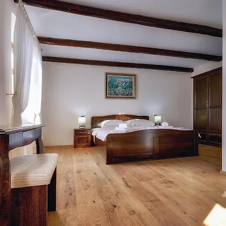 Moncalvo Tatil Evi *