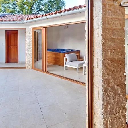 Moncalvo Holiday home *