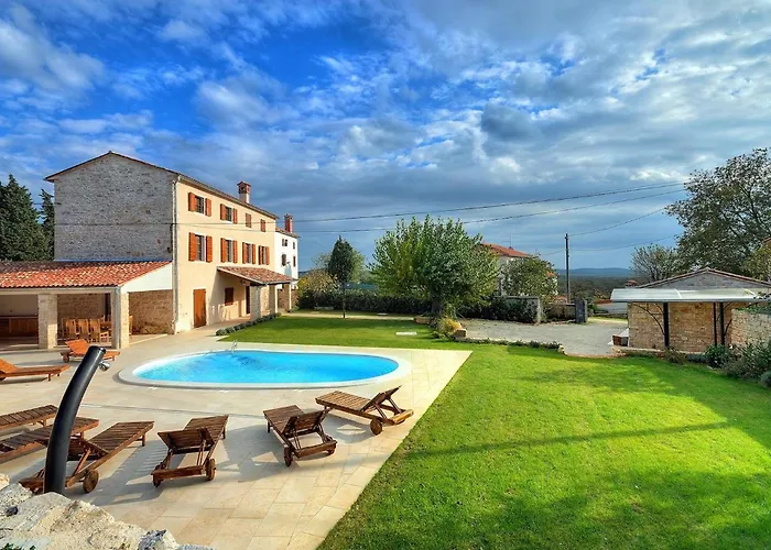 Moncalvo Holiday home *